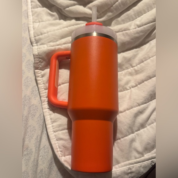 Stanley Bold Orange Travel Mug 40oz - Picture 3 of 3